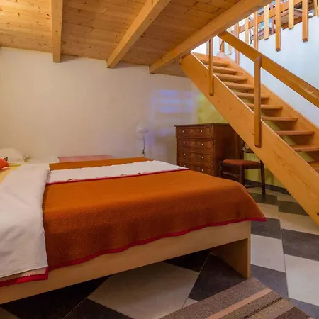 In 39209 * ツリクヴェニツァ